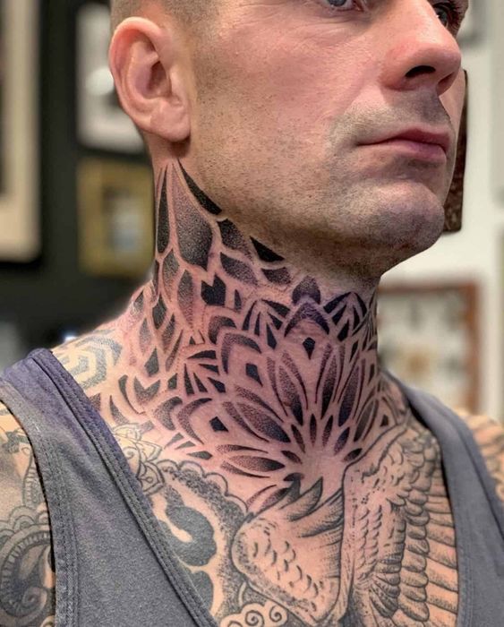 pattern design neck tattoo